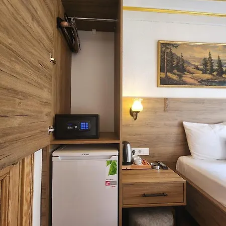 Kadikoey White House Hotel