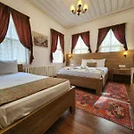 Kadikoey White House 3*
