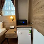 Kadikoey White House 3*