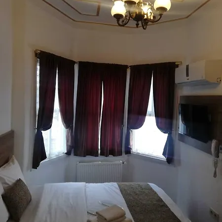 Kadikoey White House Istanboel