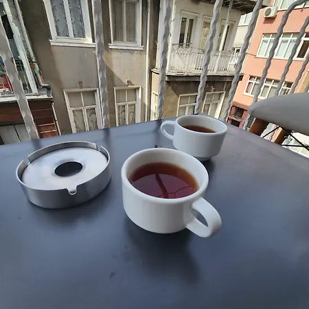 Kadikoey White House 3*