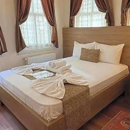 Kadikoey White House فندق