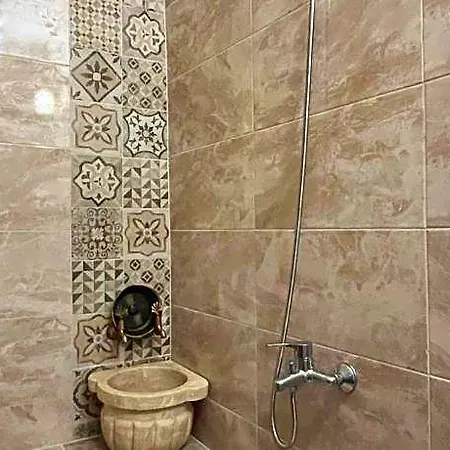 Kadikoey White House فندق 3*