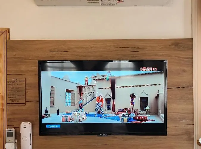 Kadikoey White House מלון