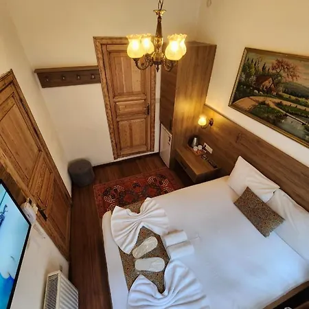 Kadikoey White House Отель 3*