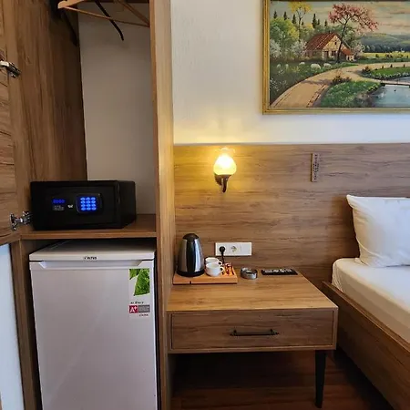 Kadikoey White House 3*