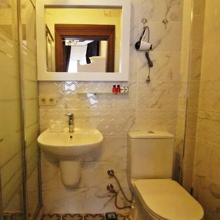 Hotell Kadikoey White House 3*